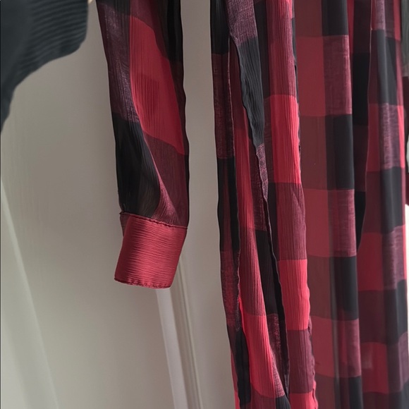 Red and Black Plaid Sheer Long Shirt - Picture 5 of 6